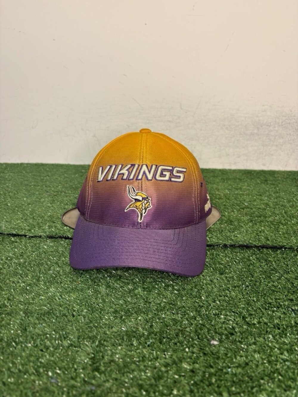 Vintage Minnesota Vikings hat cap strap back purple yellow puma Y2K retro mens